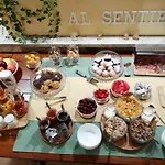 לינה וארוחת בוקר Al Sentiero 4*