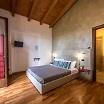 Al Sentiero Couette-café 4*