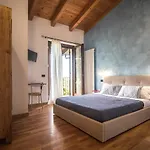 Couette-café Al Sentiero 4*