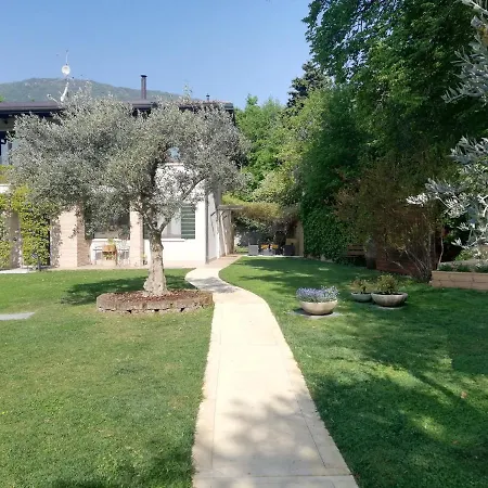 Al Sentiero Bed and breakfast