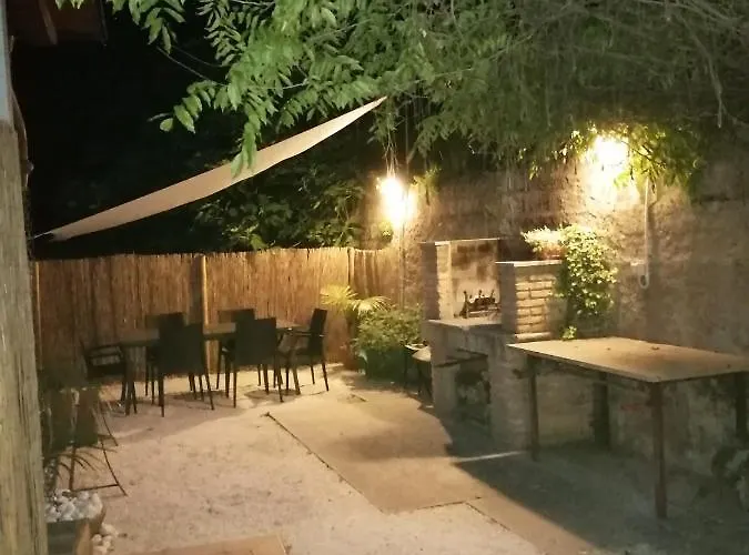 Al Sentiero Couette-café