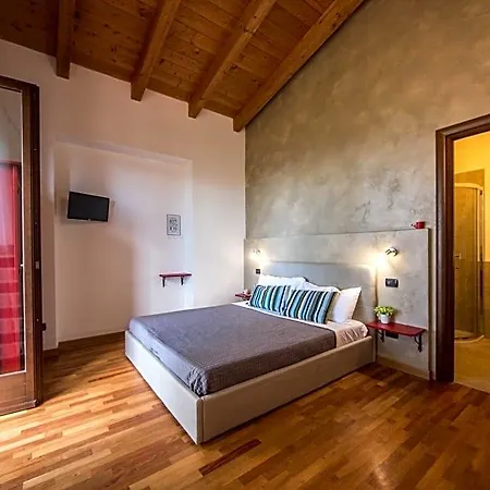 Al Sentiero 4* Caprino Veronese