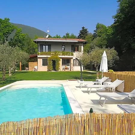 Al Sentiero Bed and Breakfast 4*