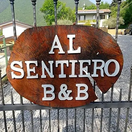 Al Sentiero Caprino Veronese